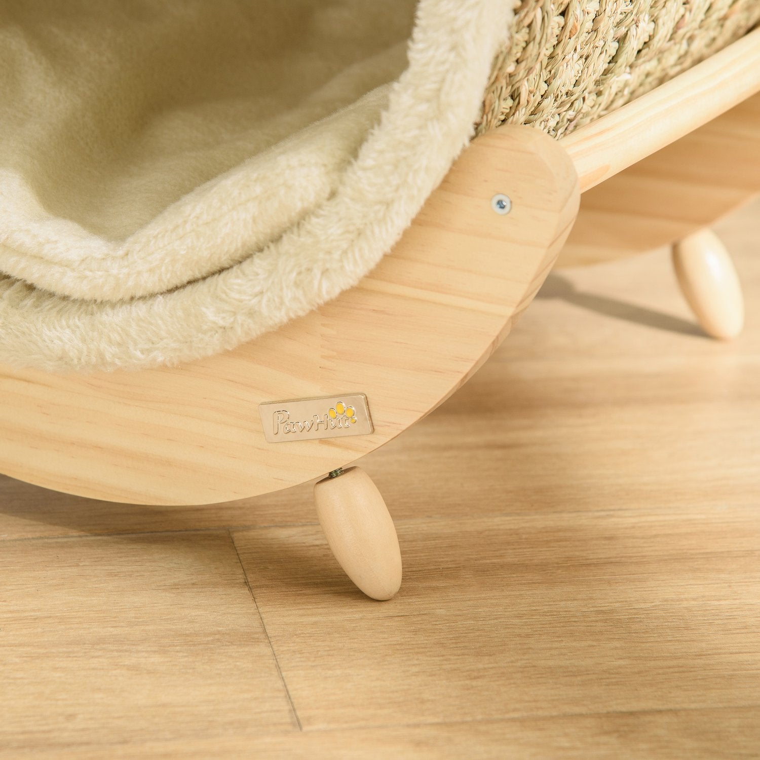 Cat Cave Bed med skrapdyna, furu, flanell