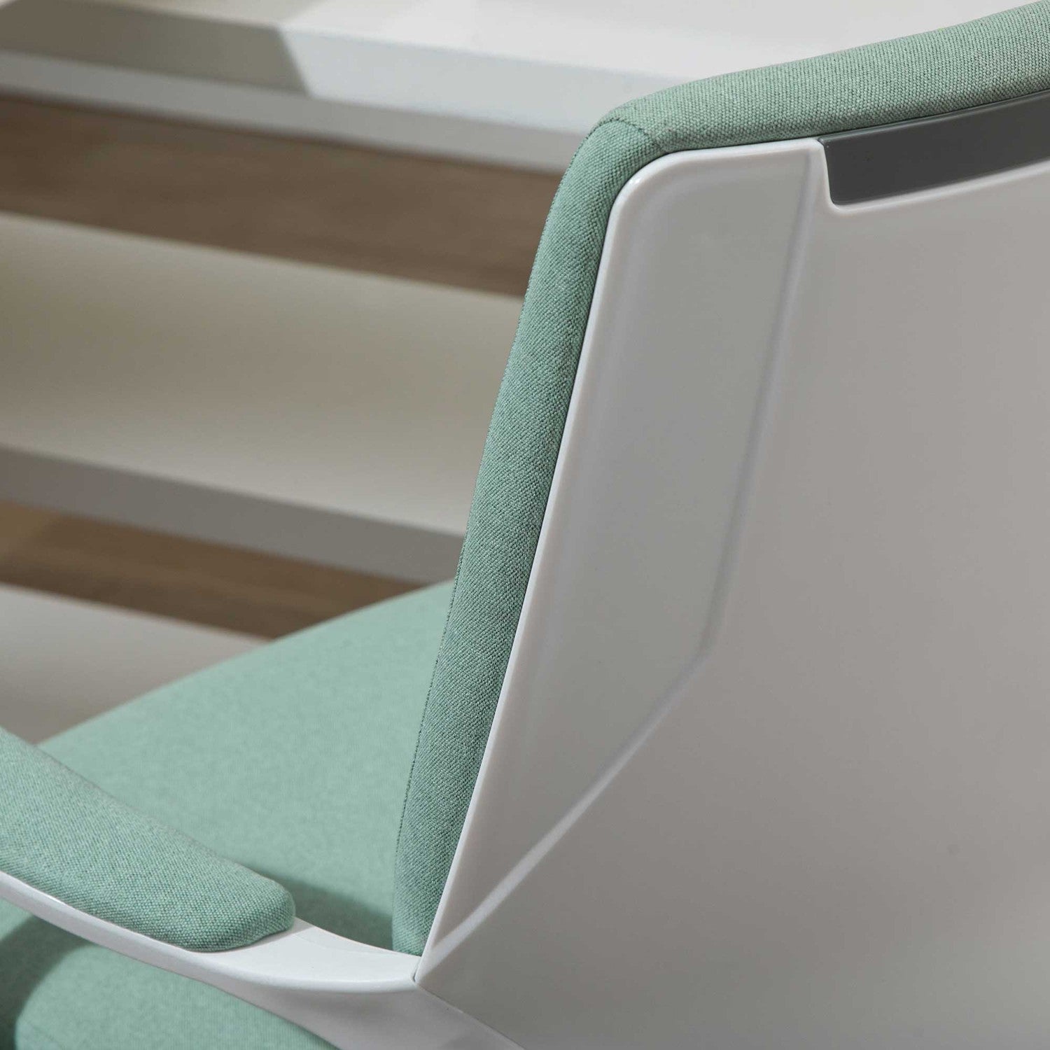 Ergonomisk grön & vit kontorsstol, vippfunktion, 360° vridbar