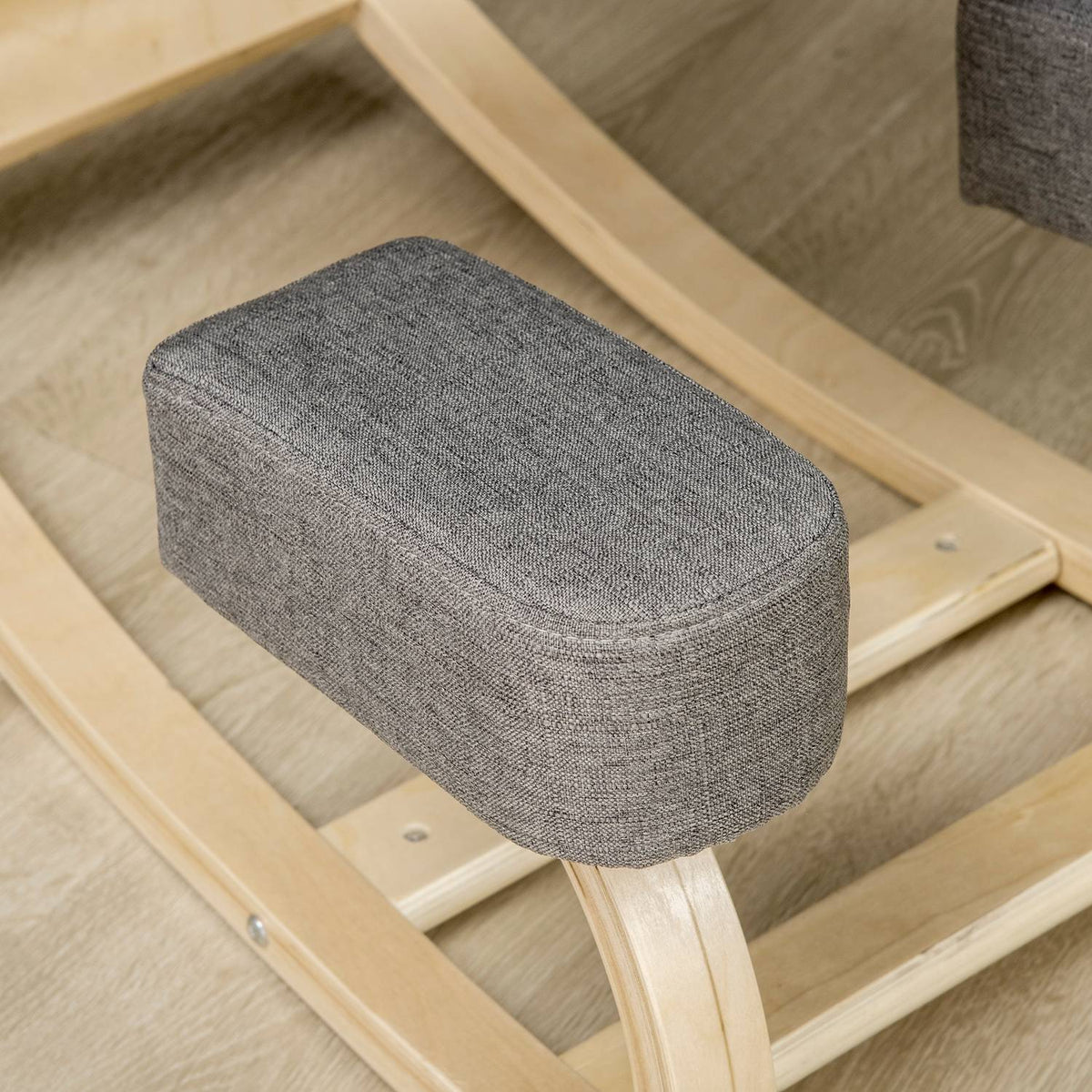 Ergonomická klekačka, březové dřevo, nosnost 120 kg, šedá