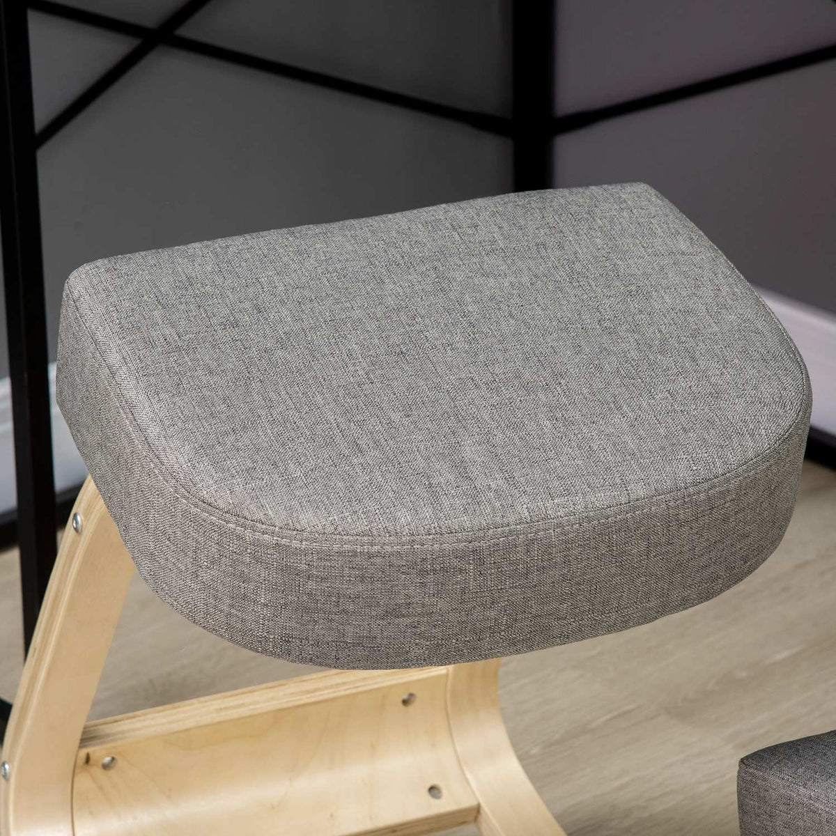 Ergonomická klekačka, březové dřevo, nosnost 120 kg, šedá