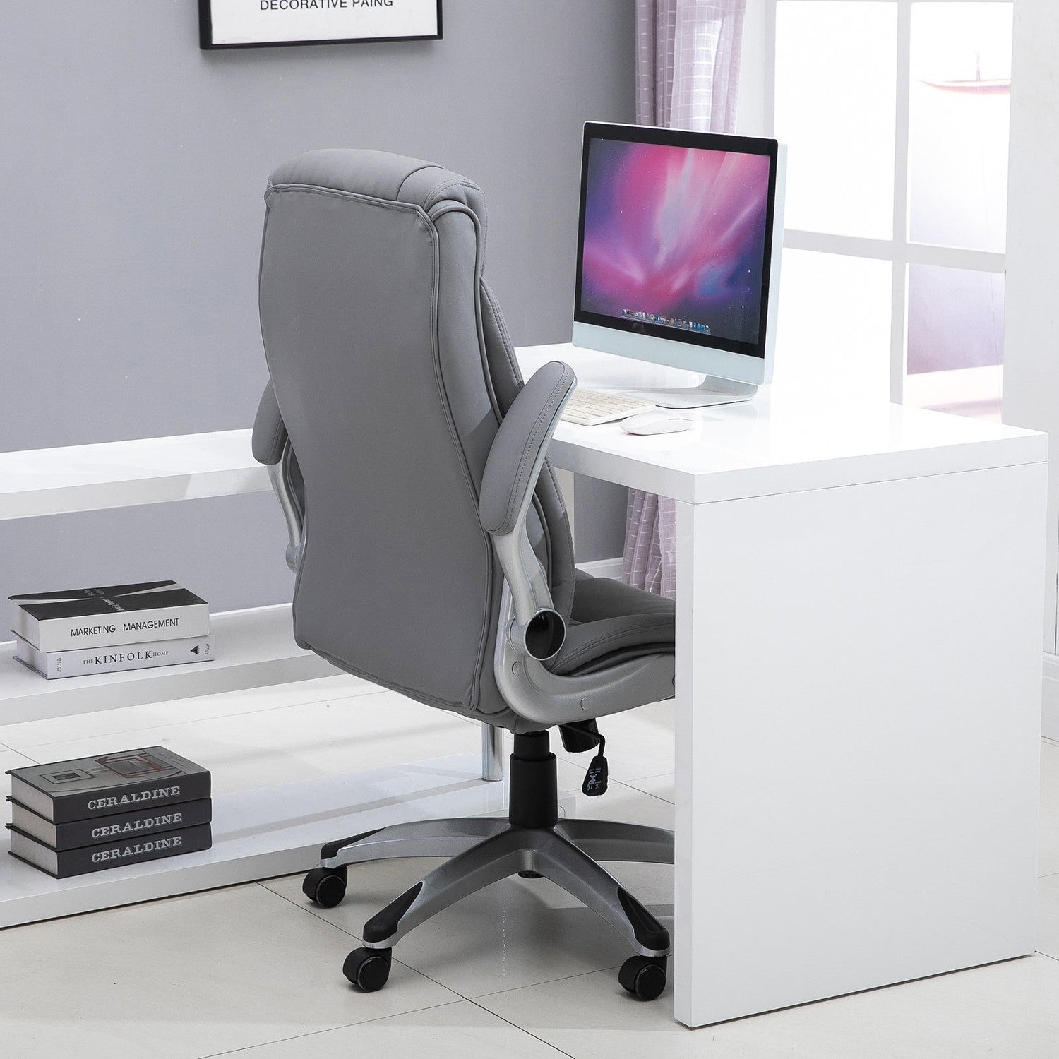 Ergonomisk kontorsstol i konstläder – justerbar, vridbar, med nackstöd