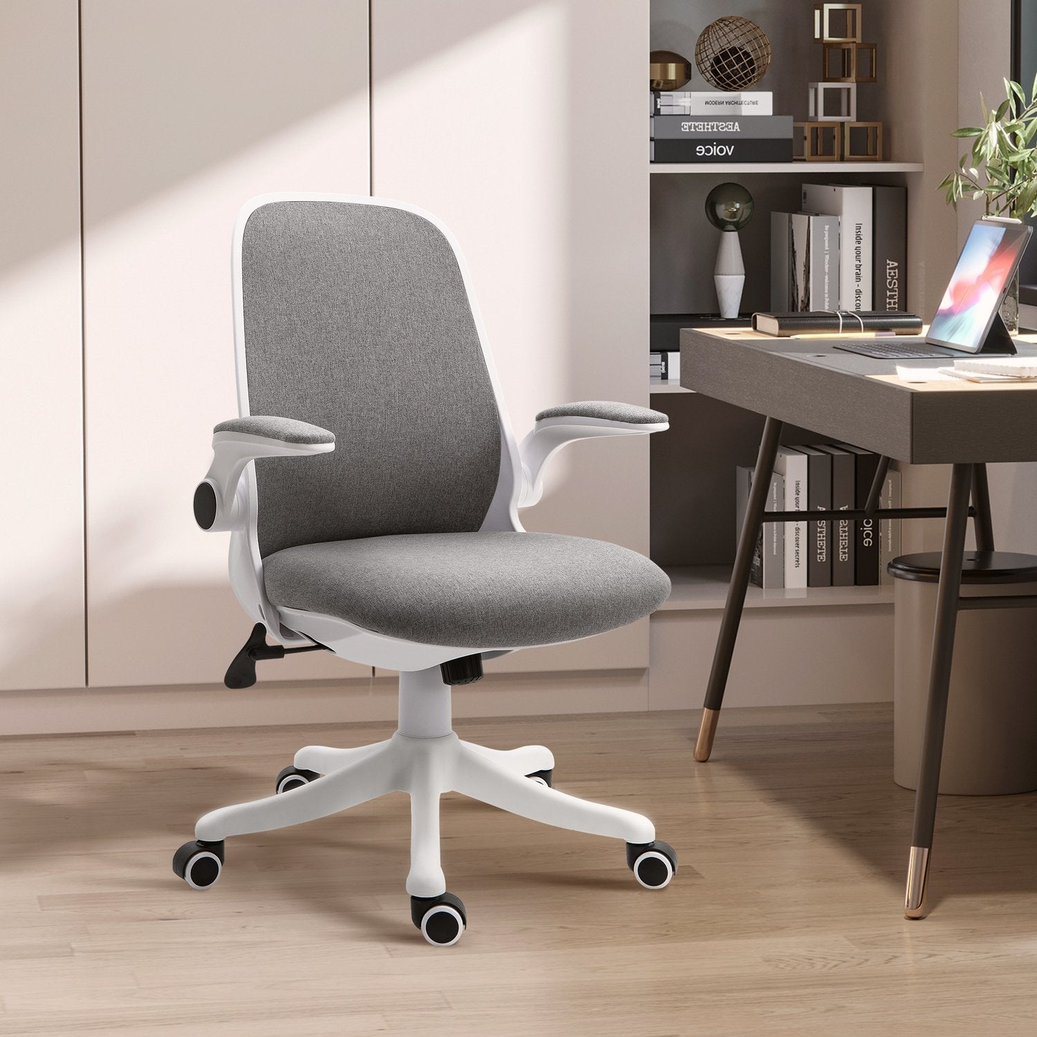 Ergonomisk kontorsstol med justerbart armstöd, grå-vit