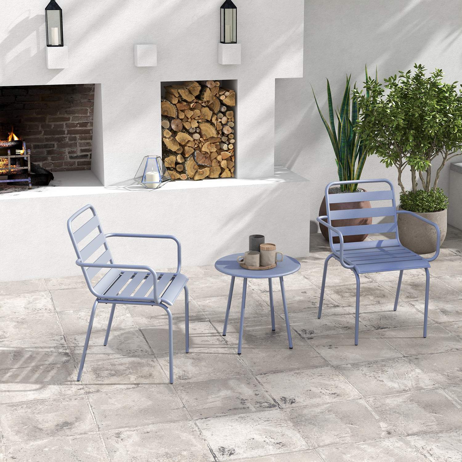 Světle šedá třídílná bistro souprava – ocelový stůl a židle