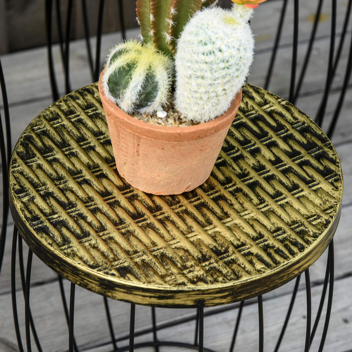 Metallkorgset i retrostil om 3 – Natur & Svart