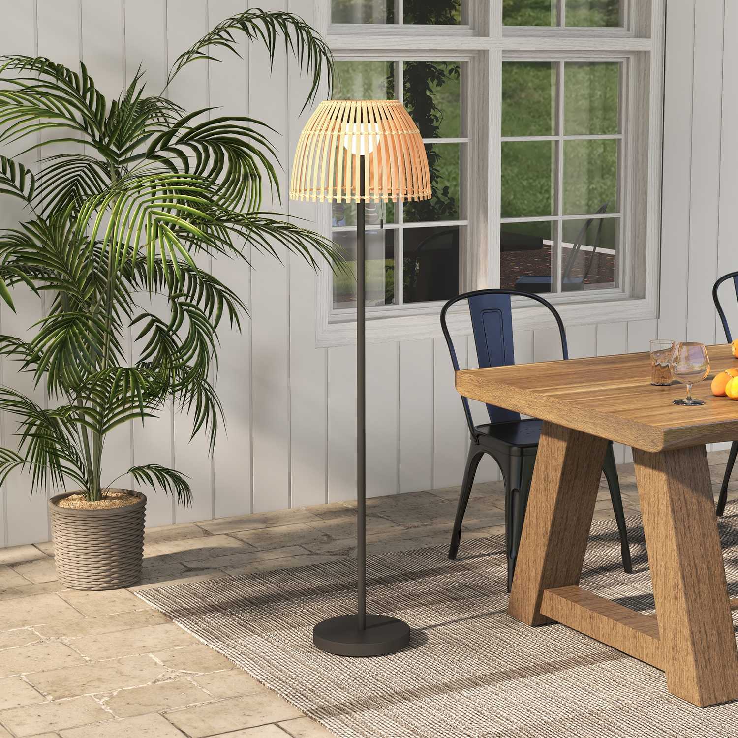 Solární LED stojací lampa – bambusová, stmívatelná, s USB nabíjením