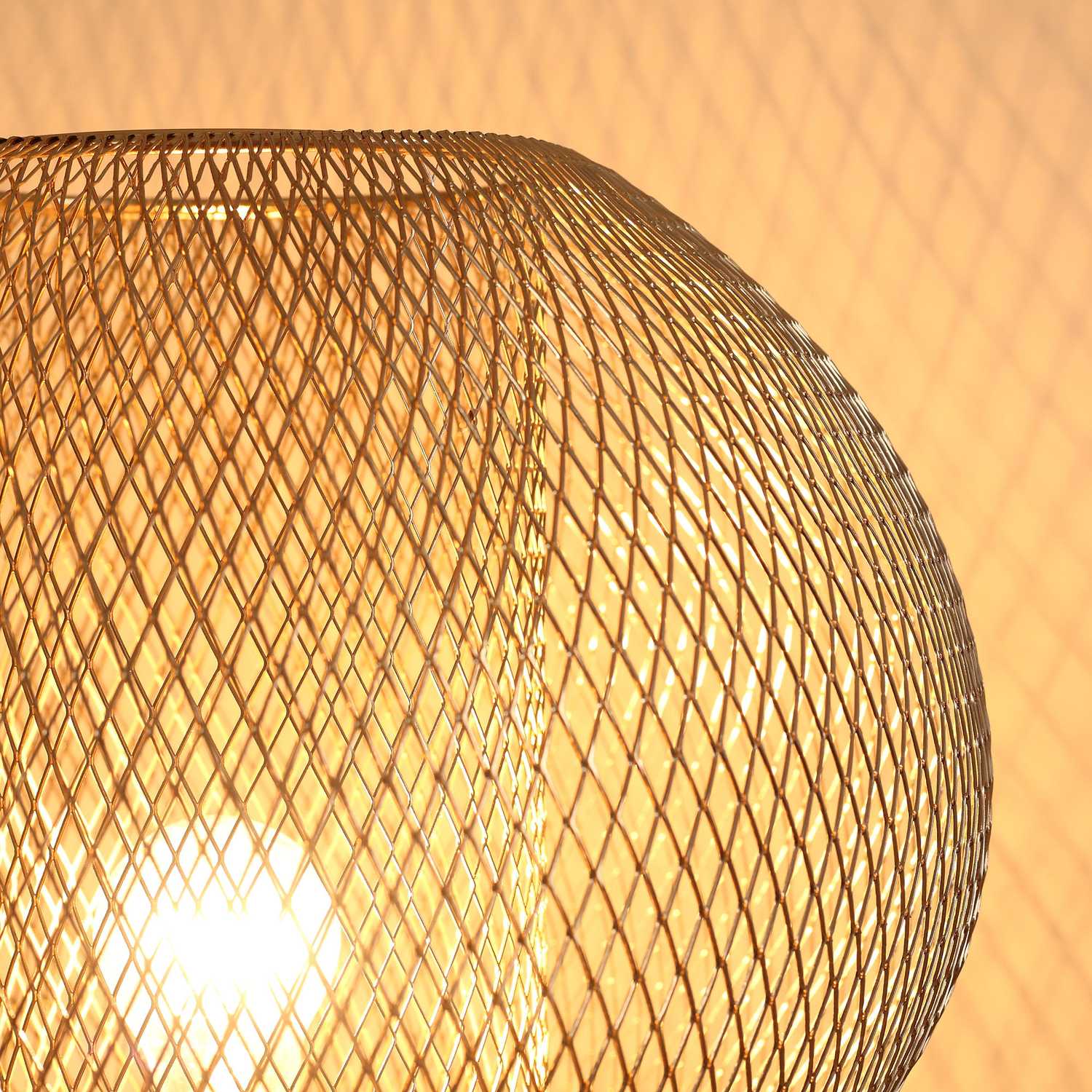 Vintage guldgolvlampa – 40W, E27, metallskärm