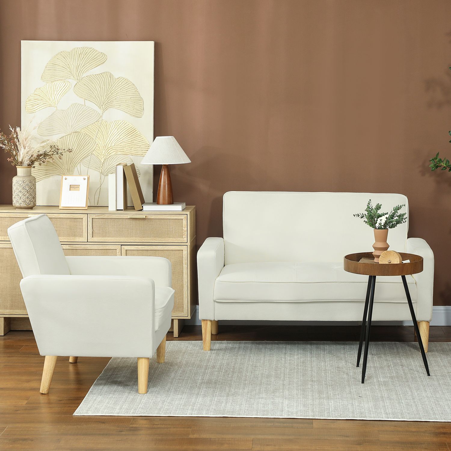 2-sits soffa, gräddvit, ben av gummi, tyg i sammetslook