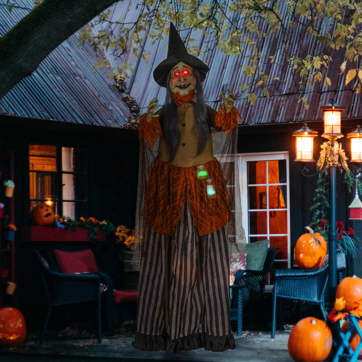 Animovaná halloweenská dekorace čarodějnice s červenýma očima, 183 cm