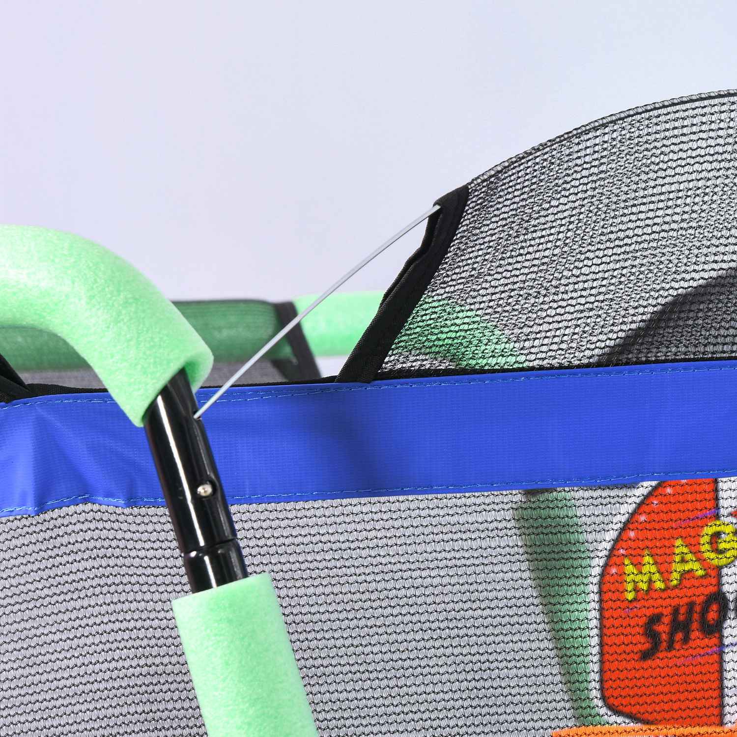 Barnstudsmatta med skyddsnät & basketbåge, 140 cm