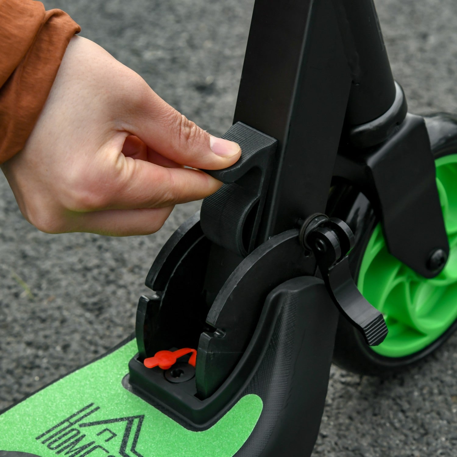 E-Scooter Elskoter 120W Motor 6 km Räckvidd max. 8 km/h Elskoter från 6 år Grön+Vit