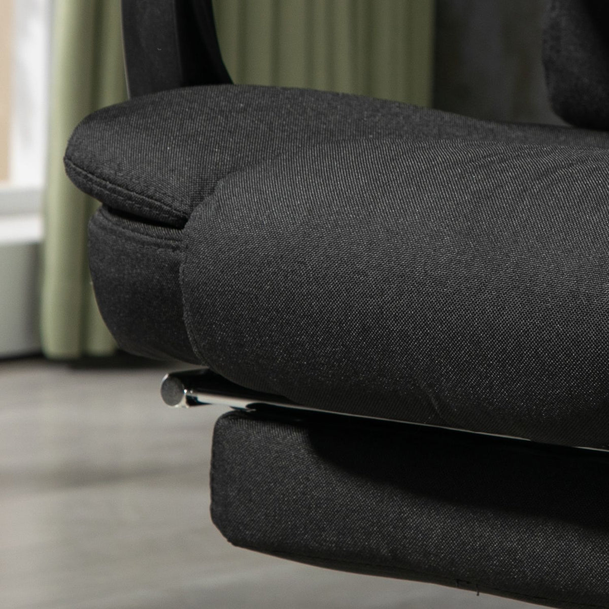 Ergonomická masážní kancelářská židle s polohováním a podnožkou, černá