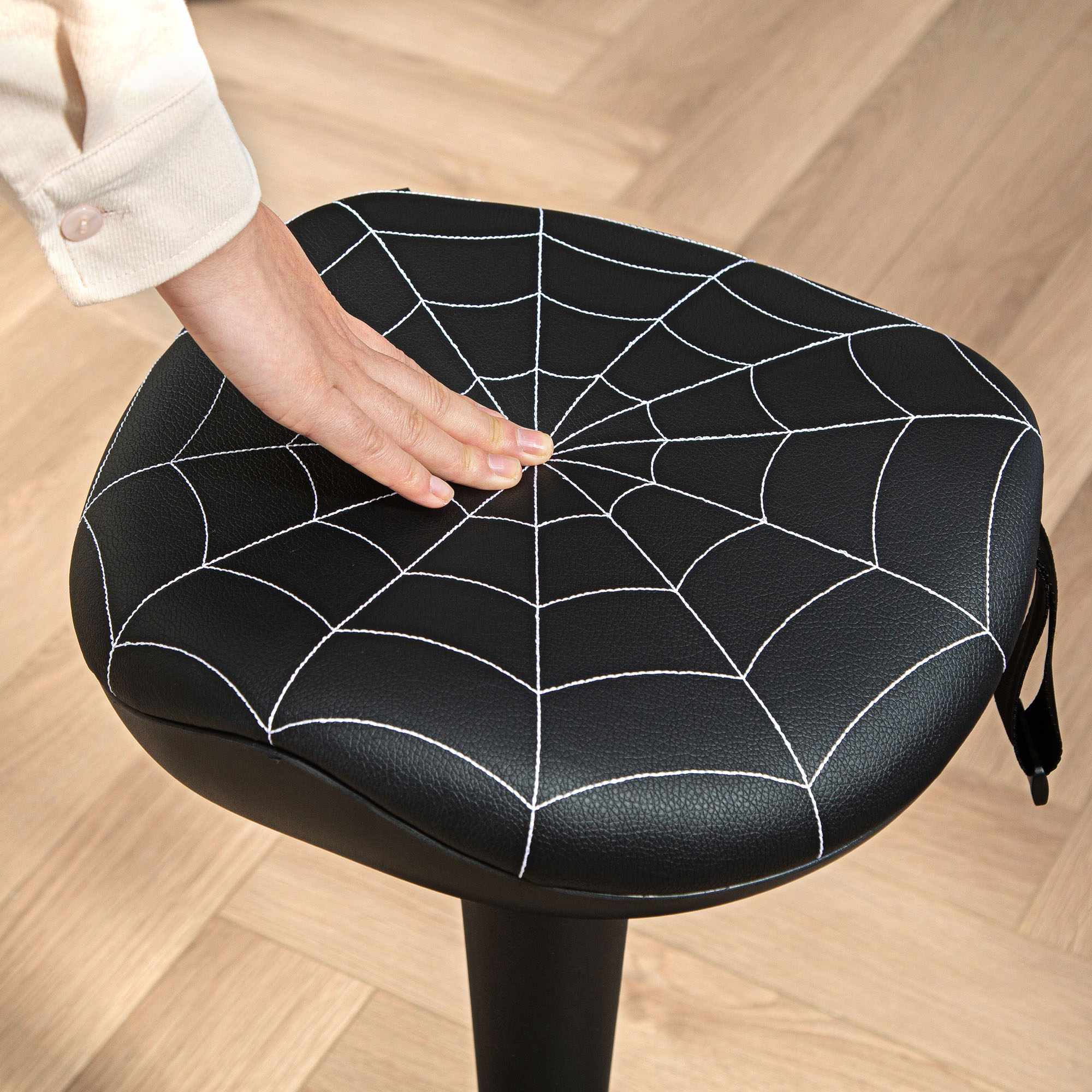 Ergonomisk ståpall med justerbar höjd, svart