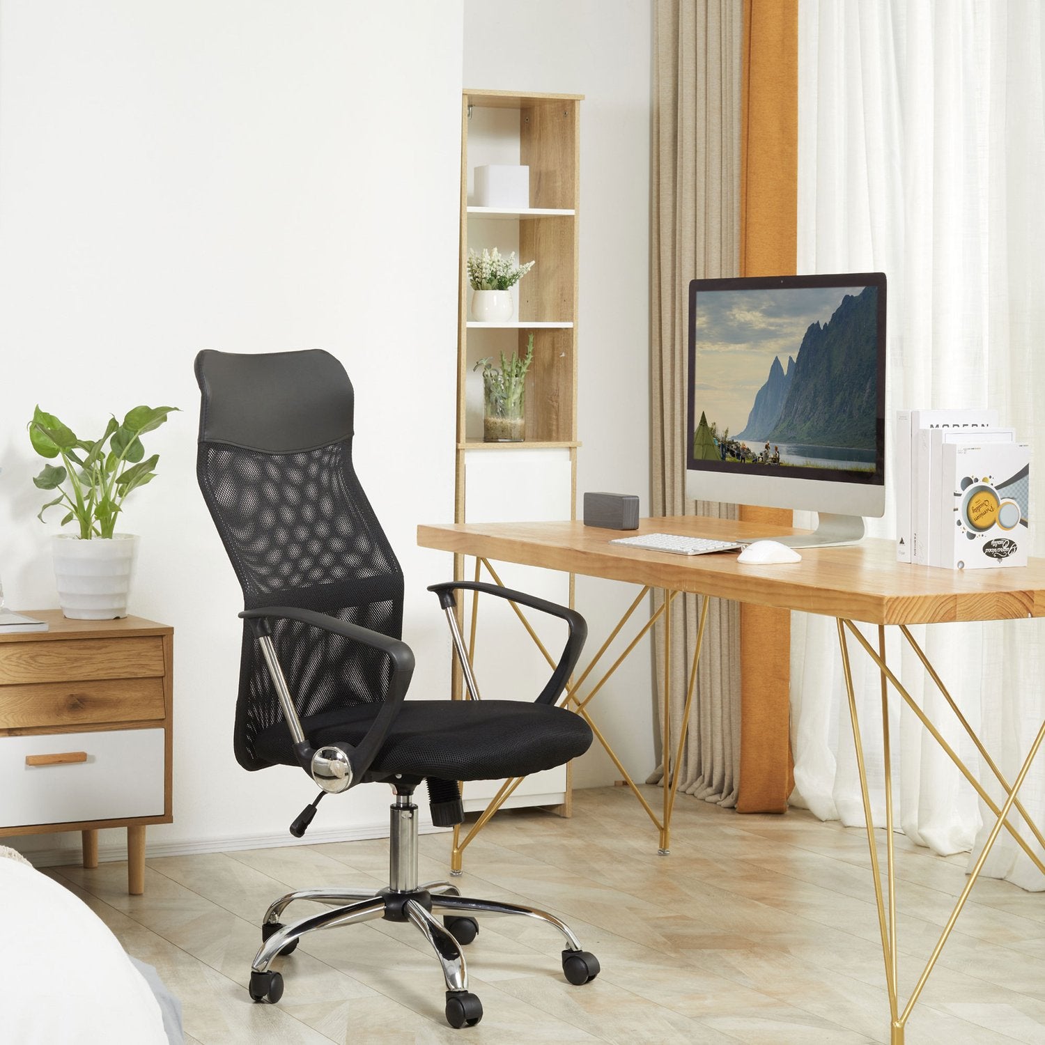 Ergonomisk svart svängbar spelstol, meshskum, justerbar höjd
