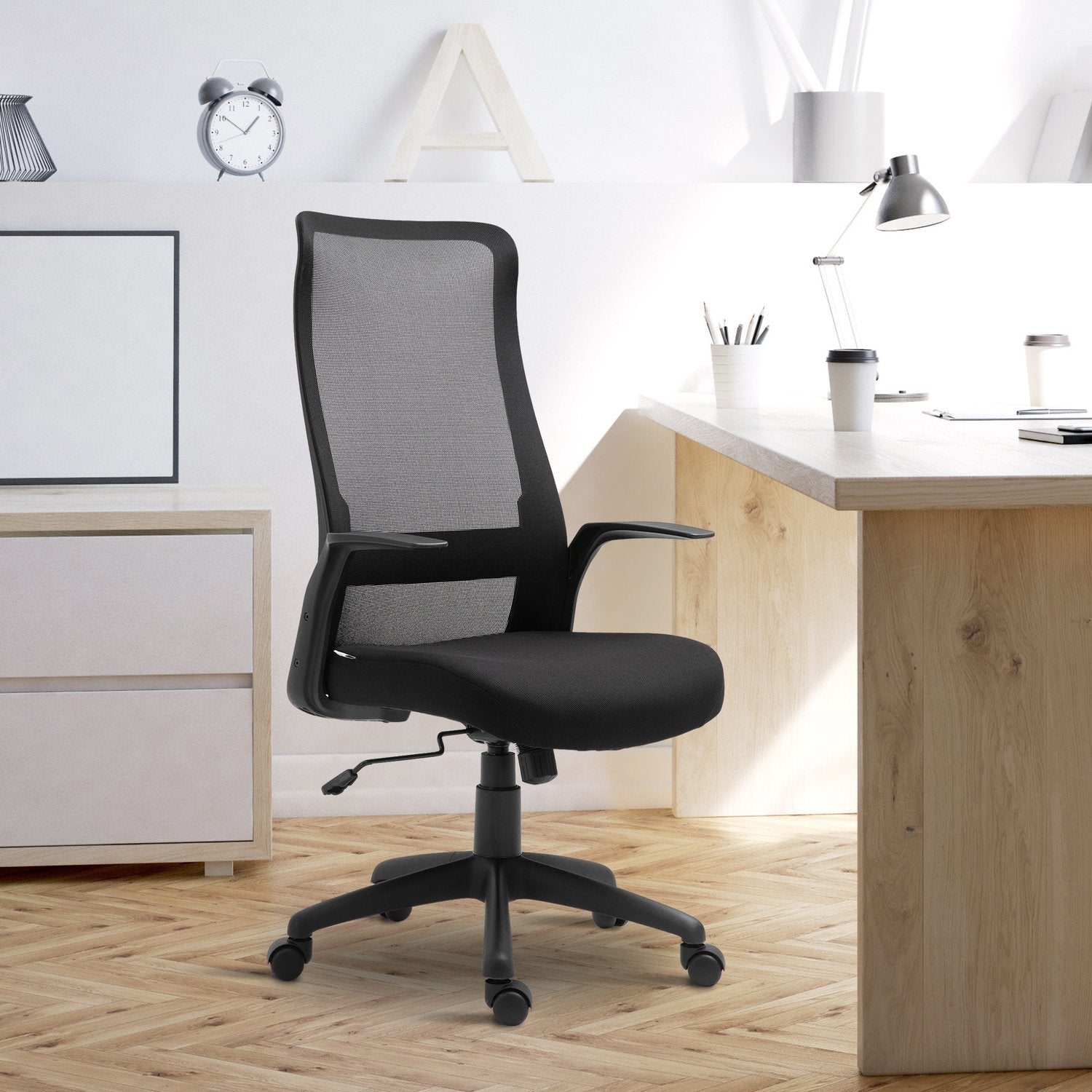 Ergonomisk vridbar kontorsstol, justerbar höjd, svart