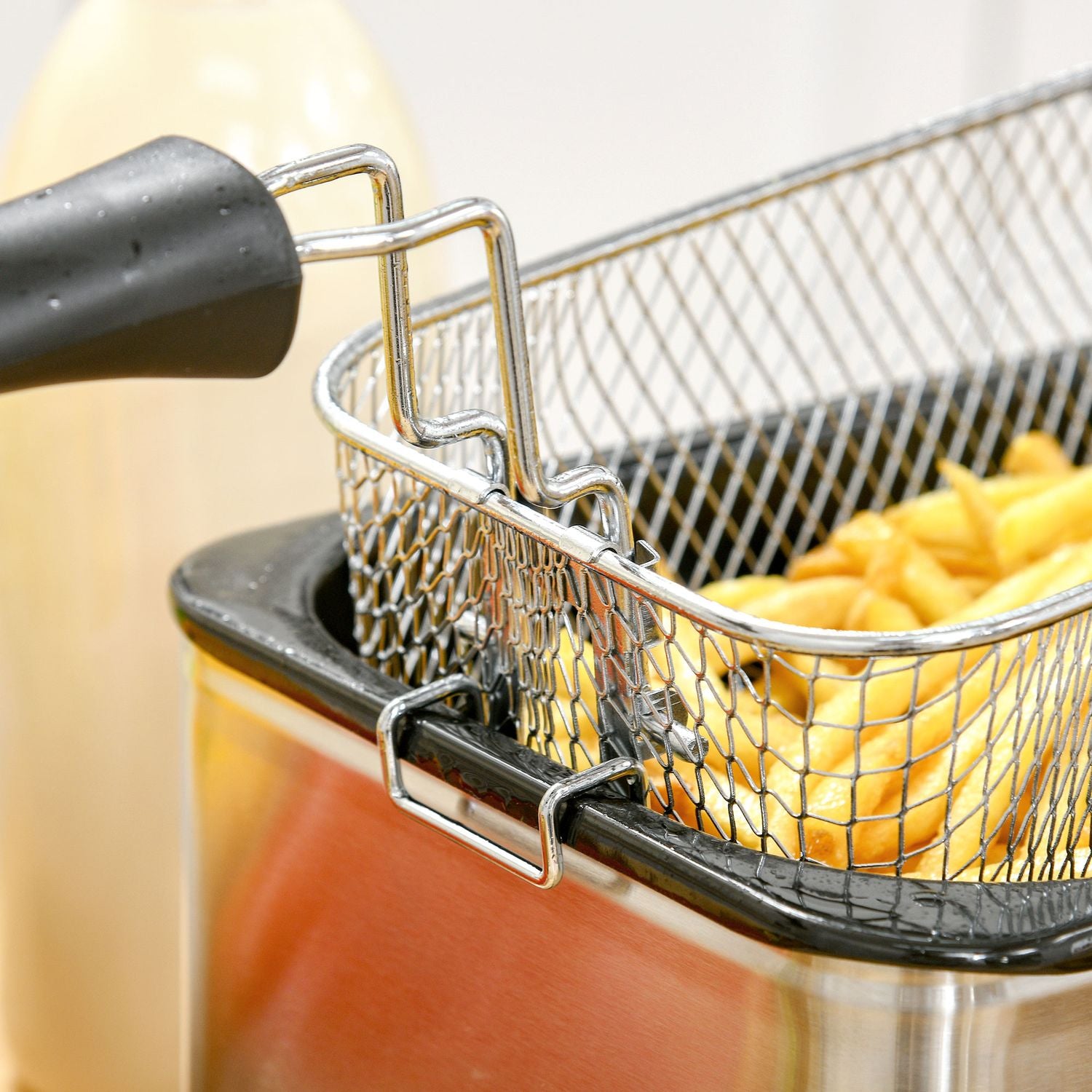 Fritös, 3 liter, 2 000W effekt, transparent lock, svalt handtag, svart