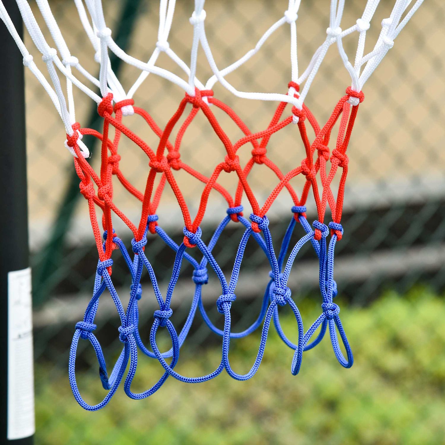 Höjdjusterbar basketbåge med hjul för tonåringar