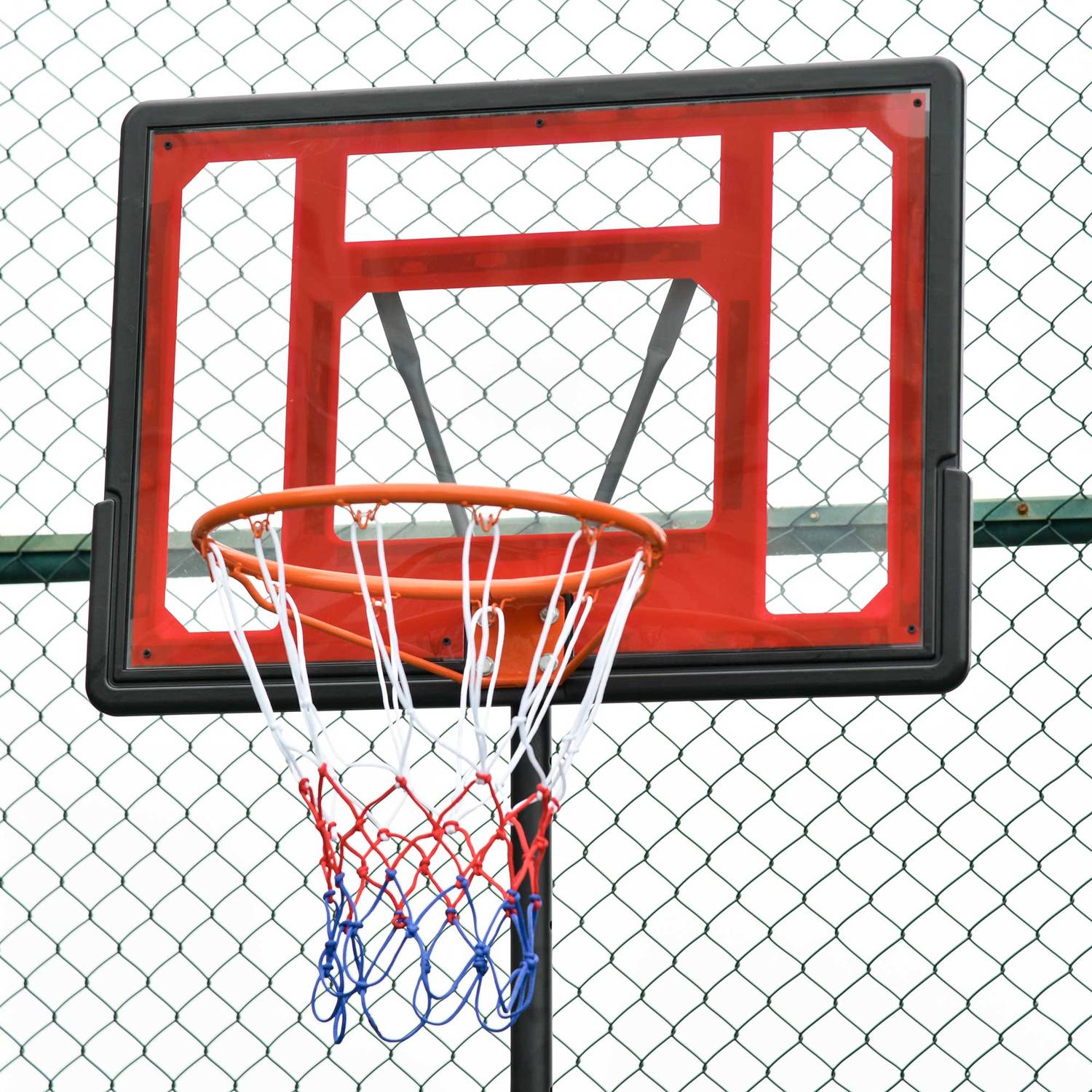 Höjdjusterbar basketbåge med hjul för tonåringar