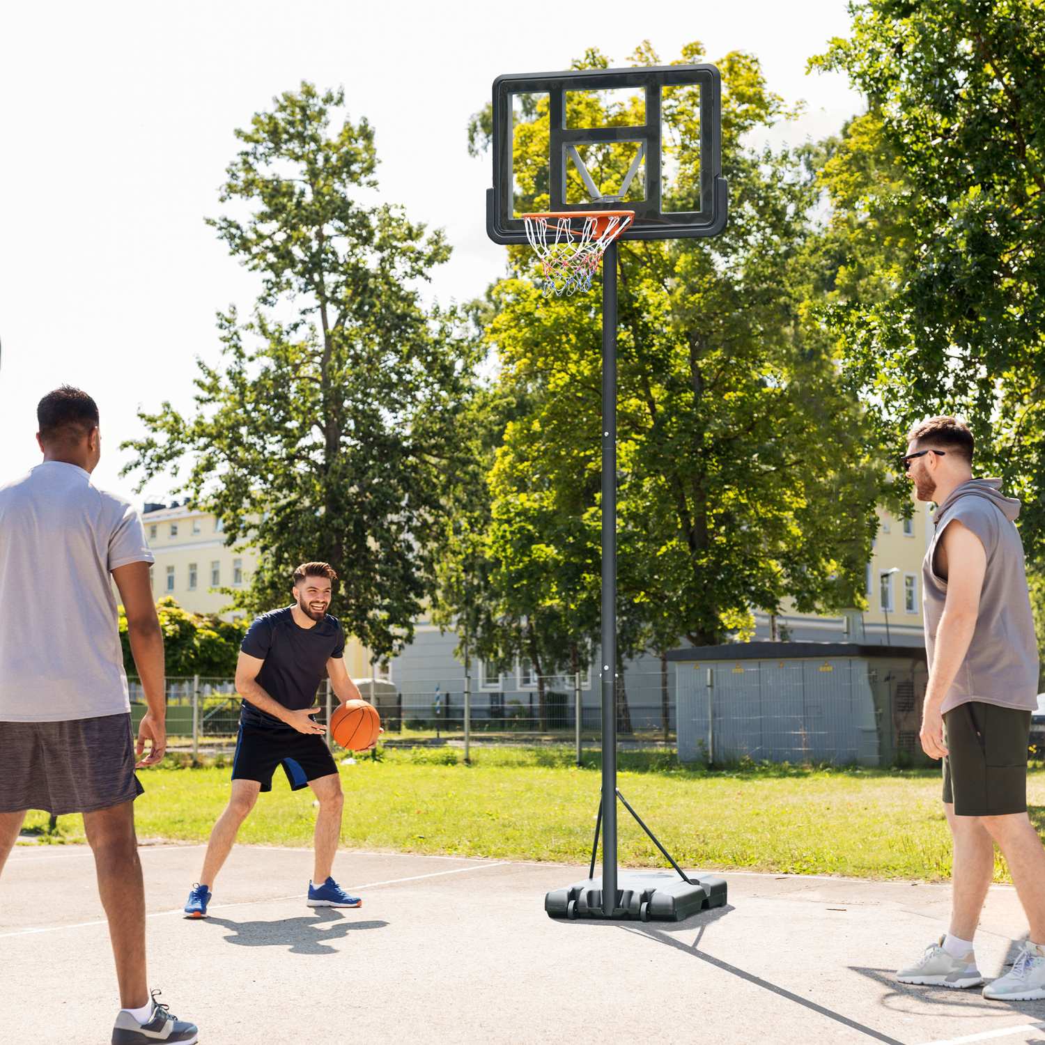 Justerbart bärbart basketställ med hjul för inomhus- och utomhusbruk
