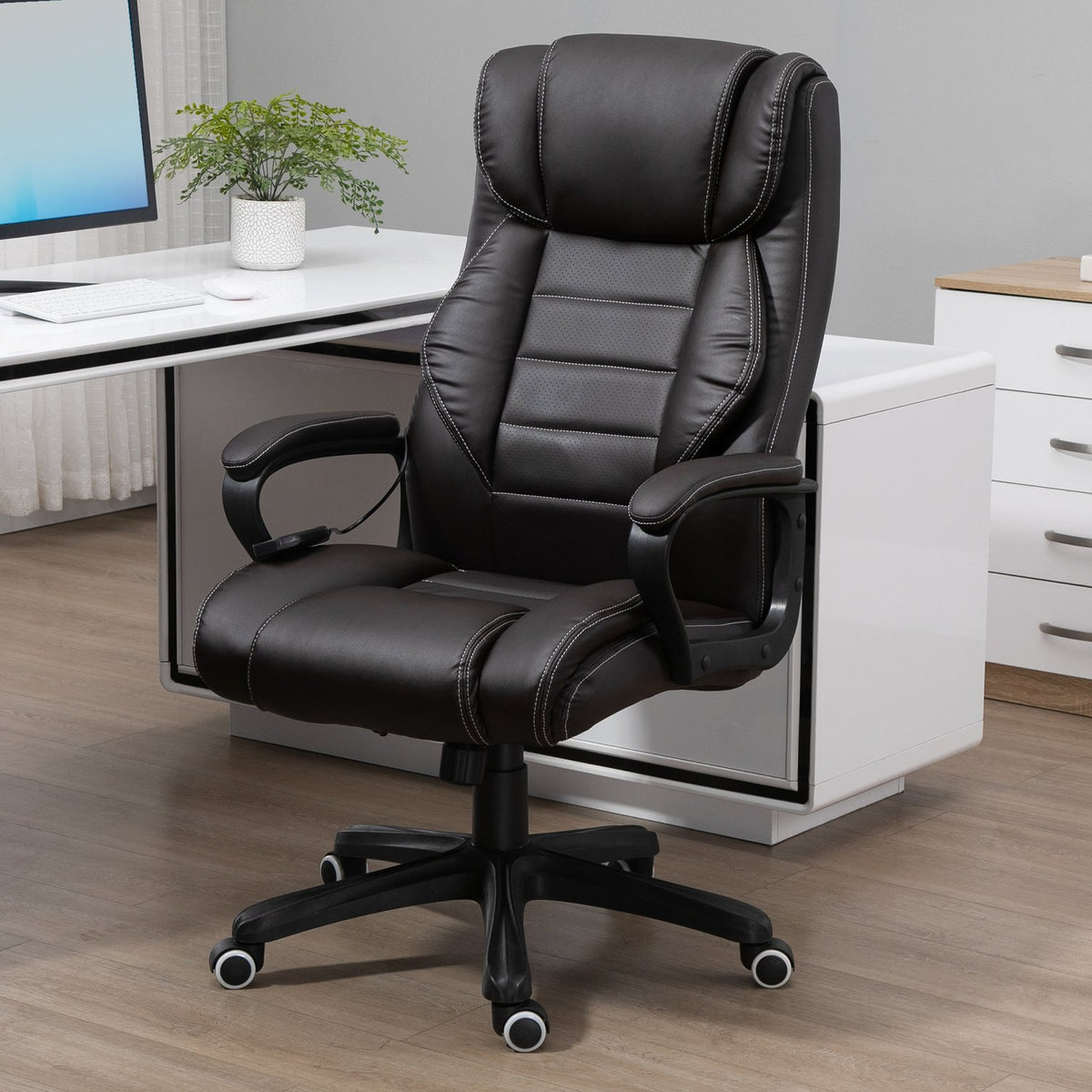 Kancelářská židle s masážní funkcí, výškově nastavitelná manažerská židle, ergonomická otočná židle, 6 vibračních bodů, hnědá