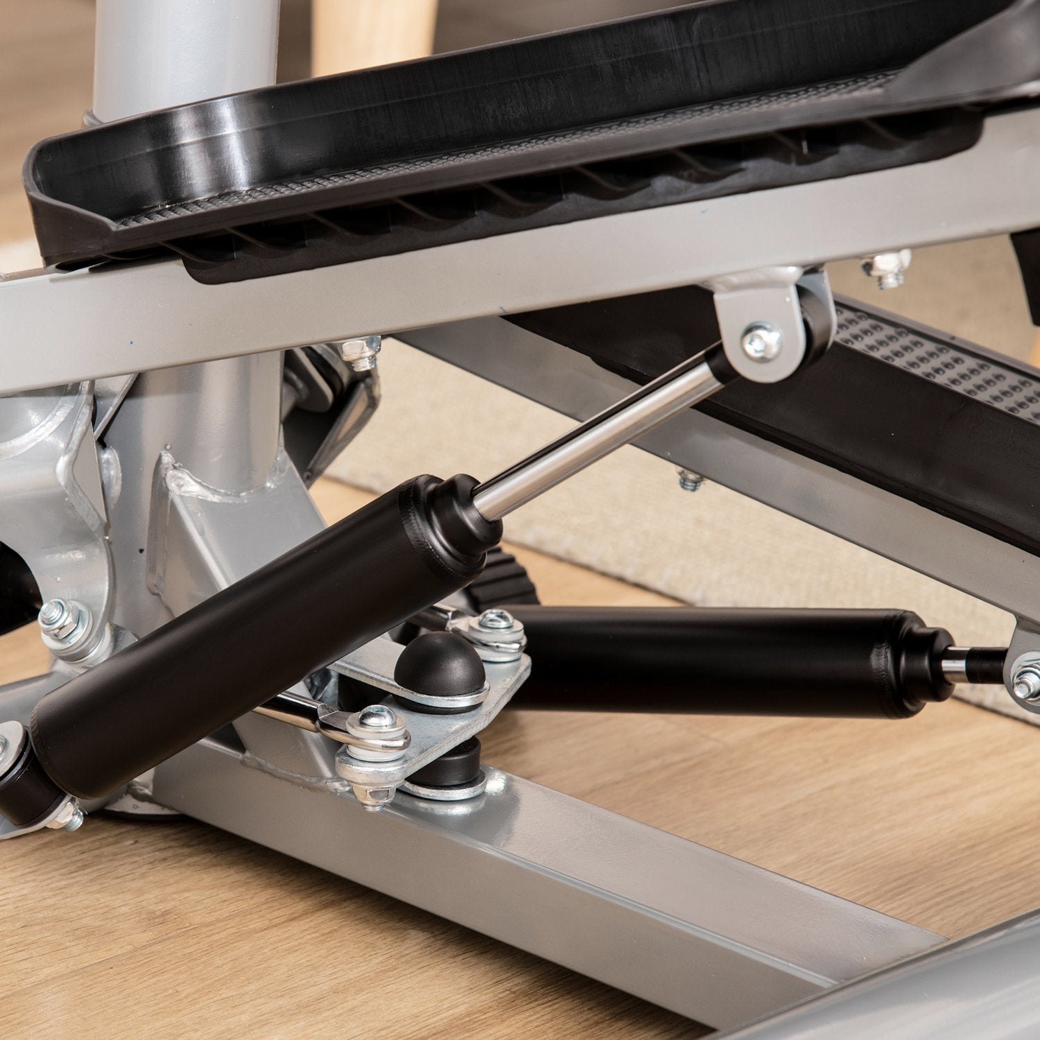 Motionscykel med justerbar hastighet och LCD-skärm
