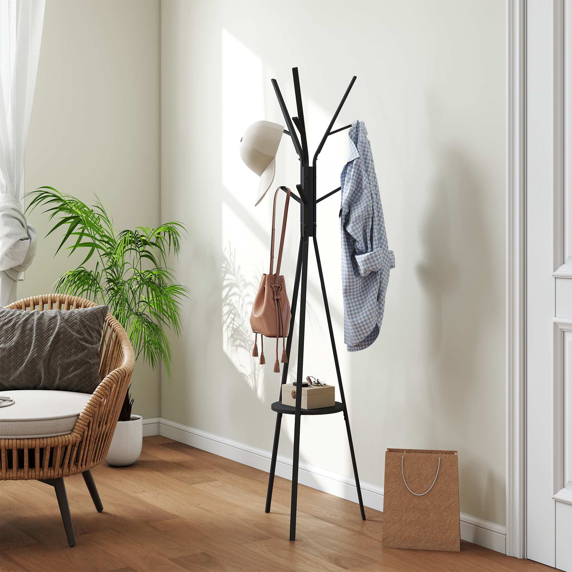 Svart klädhängare med hyllplan och 8 krokar, modern design